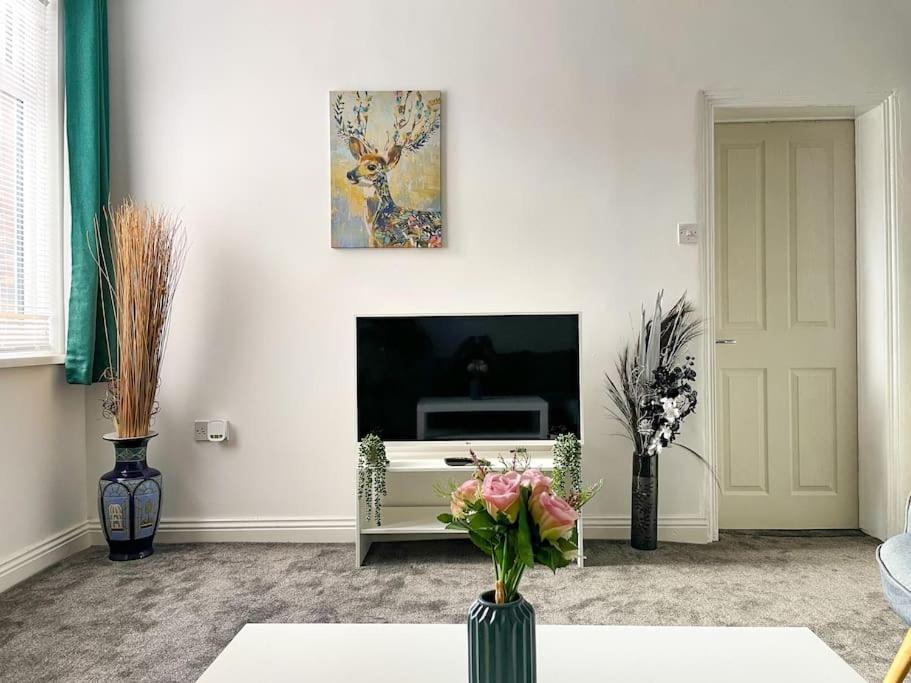 Appartement Perfect For Contractors & Families! 7 Beds Free Parking à Birmingham Extérieur photo
