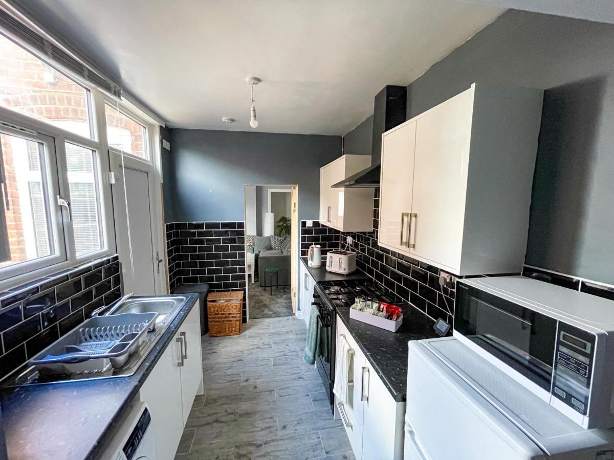 Appartement Perfect For Contractors & Families! 7 Beds Free Parking à Birmingham Extérieur photo